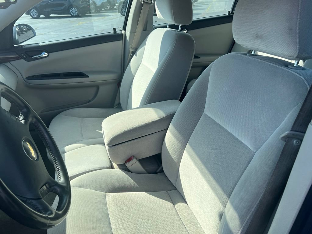 Used 2006 Chevrolet Impala LT w/ Preferred Equipment Group FWD image 8
