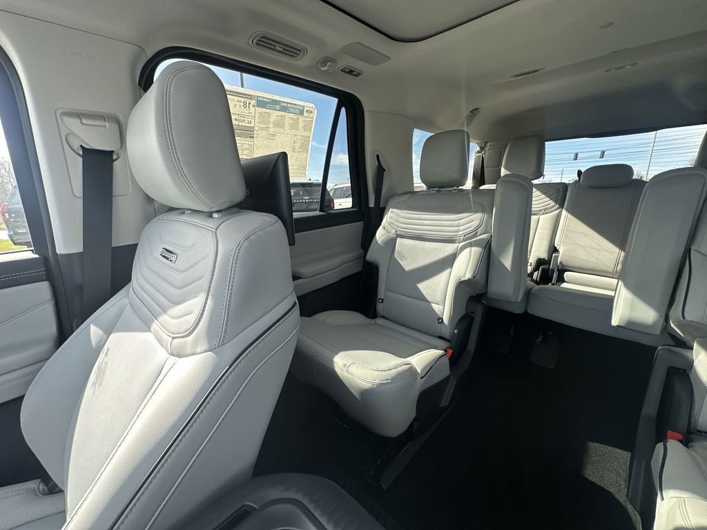 New 2026 Ford Expedition Max Platinum image 12