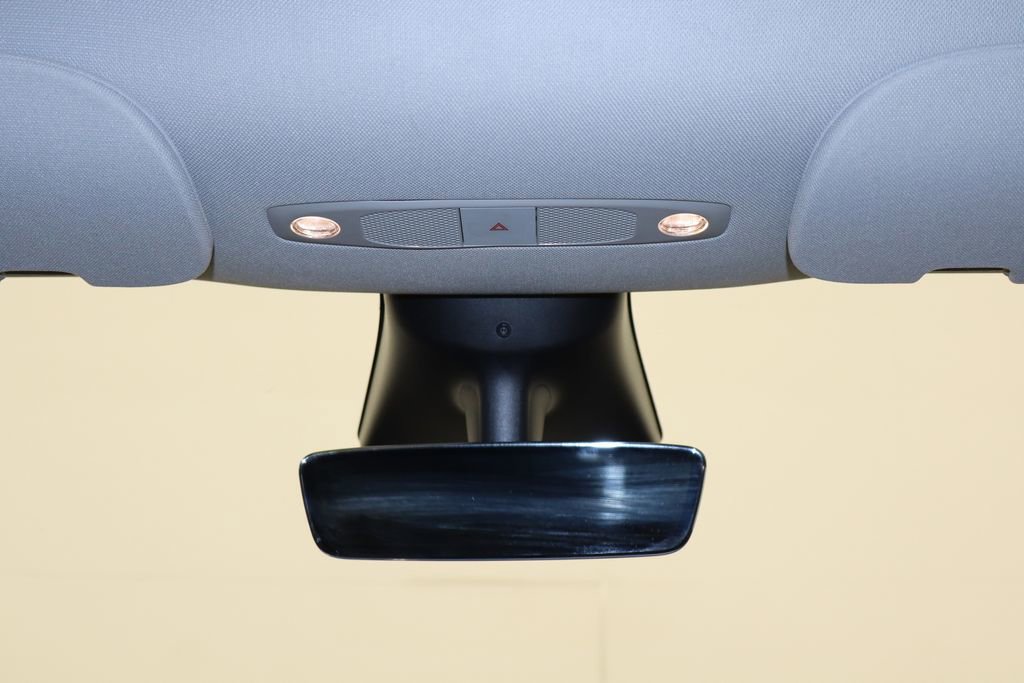 Used 2020 Tesla Model Y Performance image 21