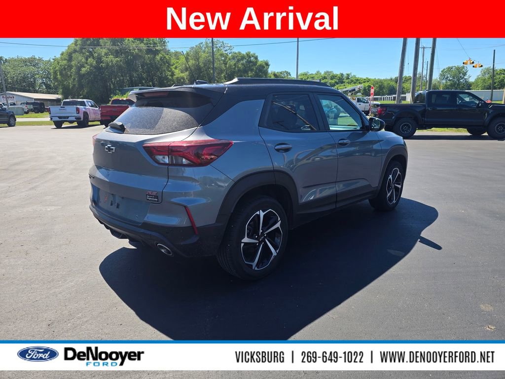 Used 2021 Chevrolet TrailBlazer RS w/ Sun and Liftgate Package AWD/4WD image 4