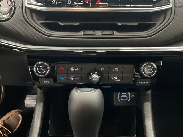New 2026 Jeep Compass Latitude AWD/4WD image 20