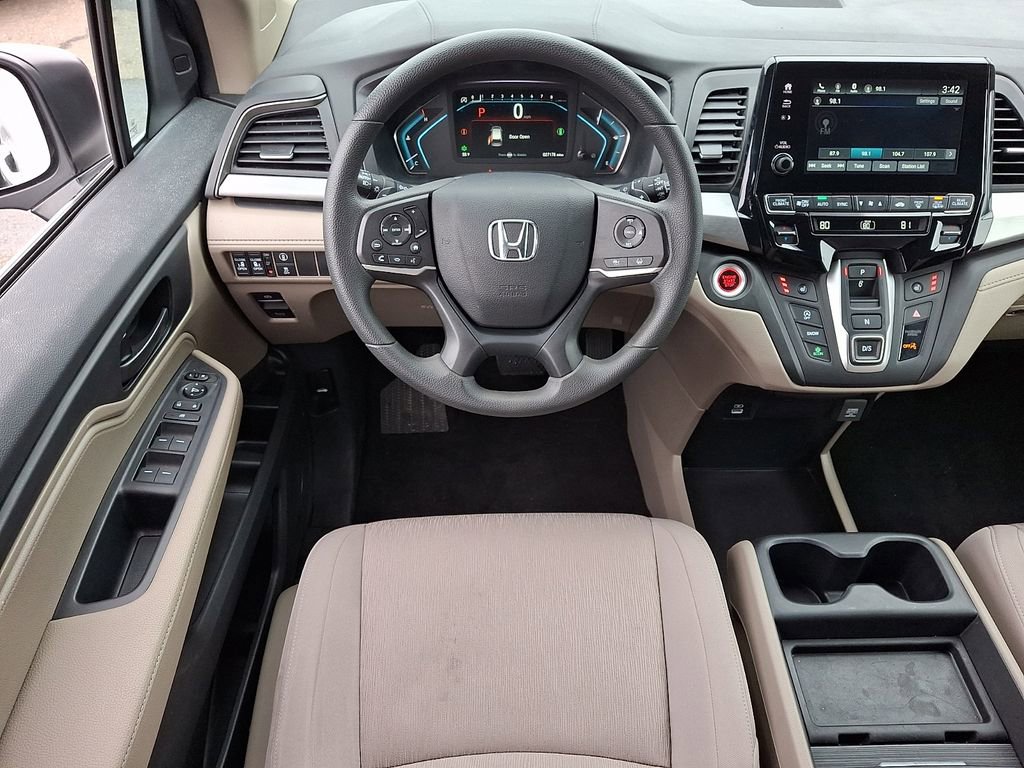Used 2023 Honda Odyssey EX image 11