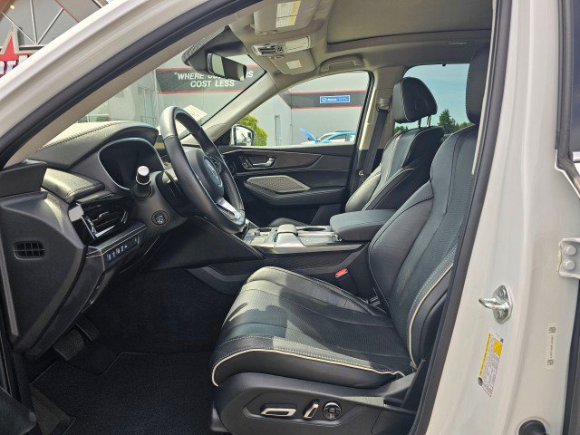 Used 2023 Acura MDX SH-AWD w/ Advance Package image 29