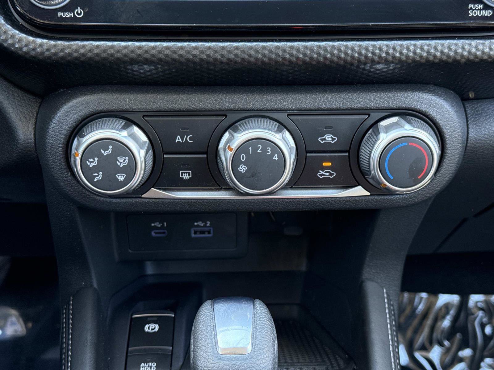 Used 2024 Nissan Kicks SV image 5