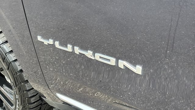 Used 2023 GMC Yukon XL SLT AWD/4WD image 41
