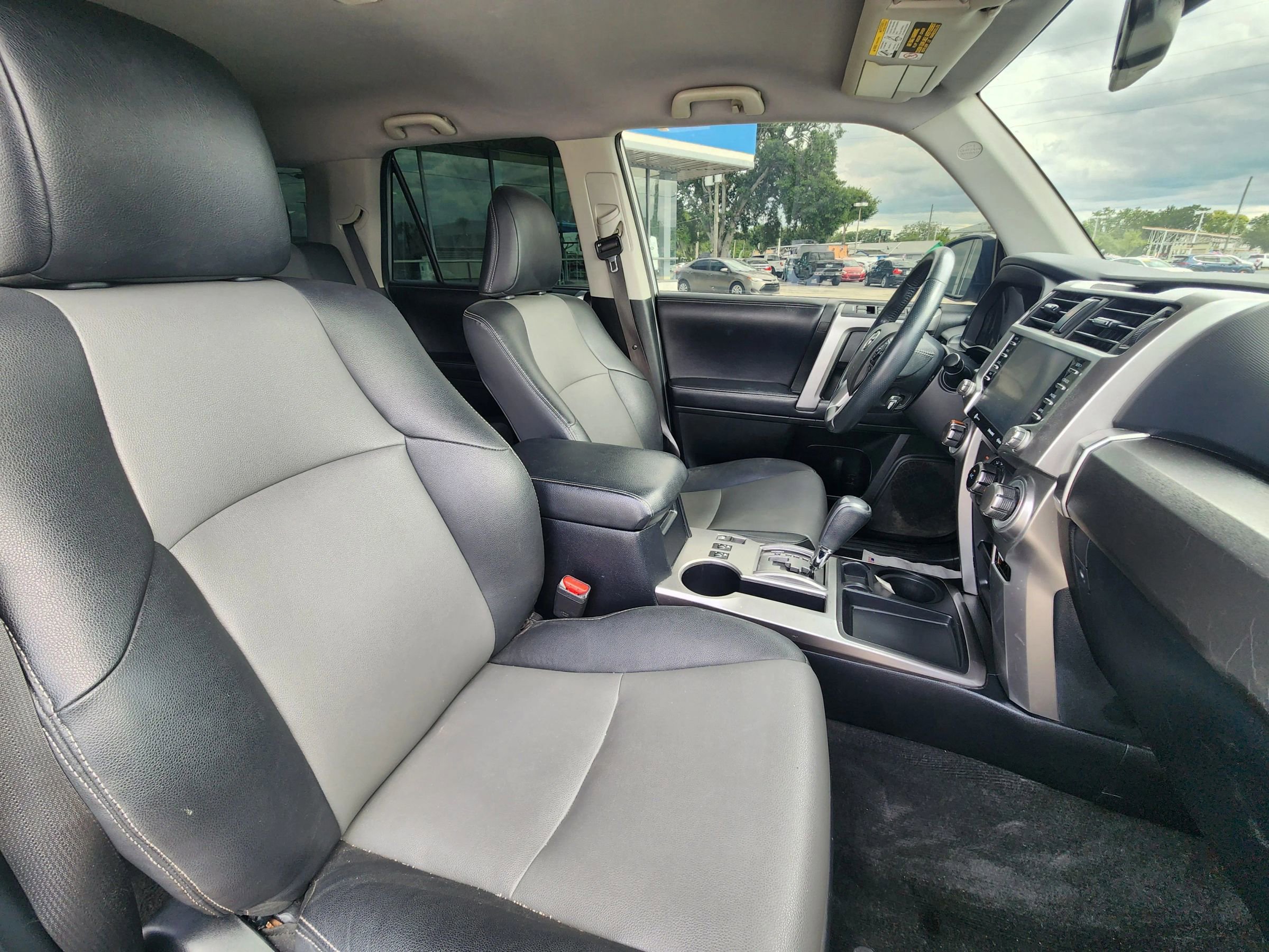 Used 2020 Toyota 4Runner SR5 Premium RWD image 11