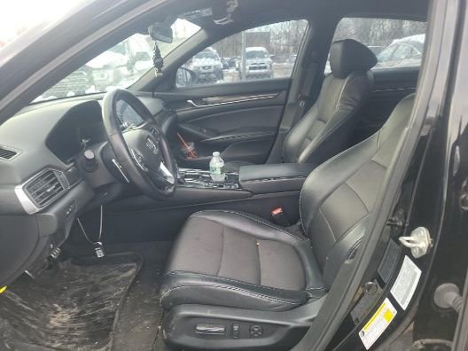 Used 2018 Honda Accord Sport image 4