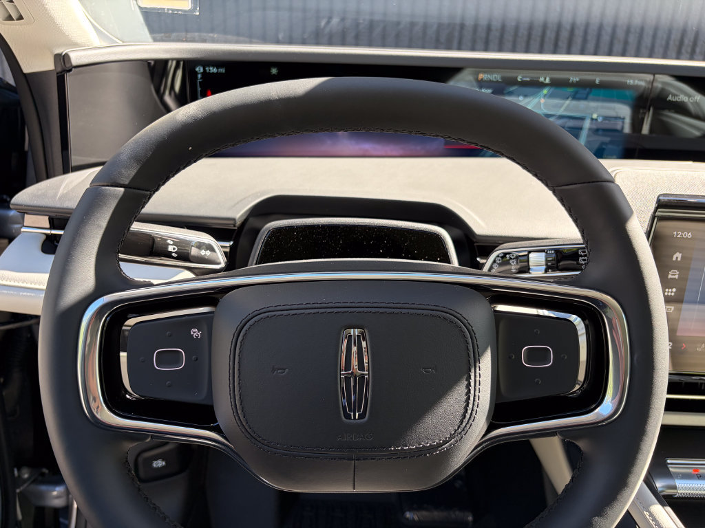 New 2026 Lincoln Nautilus Reserve AWD/4WD image 44
