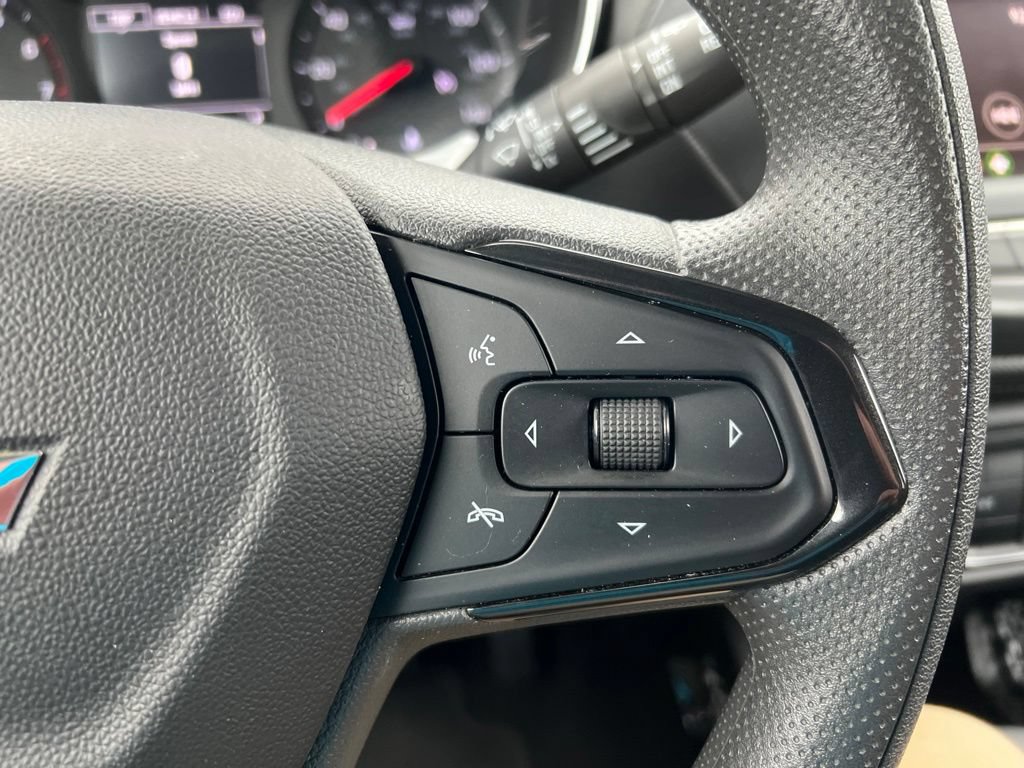 Used 2023 Chevrolet TrailBlazer LT FWD image 12