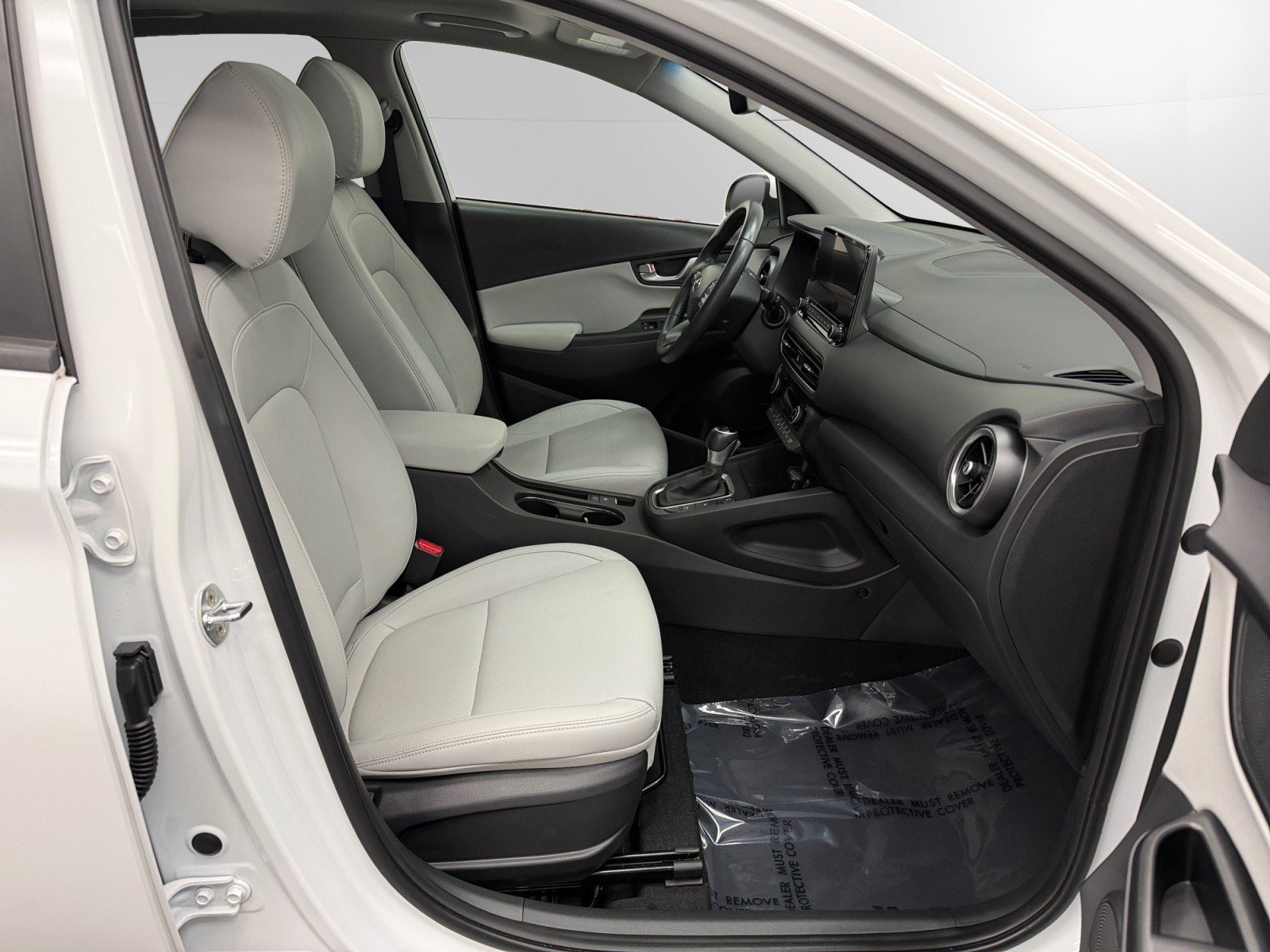 Used 2023 Hyundai Kona Limited AWD/4WD image 15