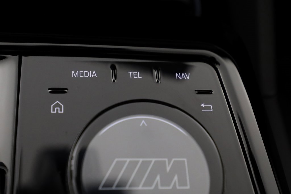 Used 2026 BMW M5 Touring image 38