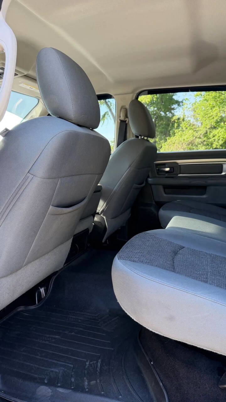 Used 2014 RAM 2500 SLT w/ Luxury Group image 21