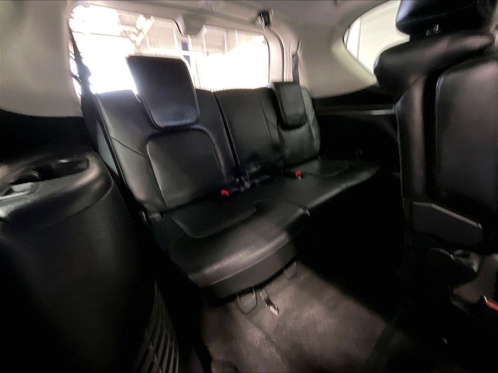 Used 2023 Nissan Armada Platinum w/ Cargo Package AWD/4WD image 17