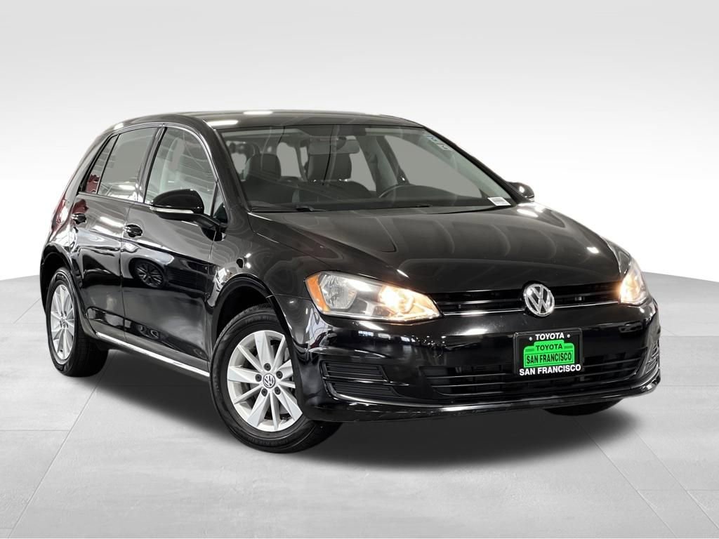 Used 2015 Volkswagen Golf S image 7
