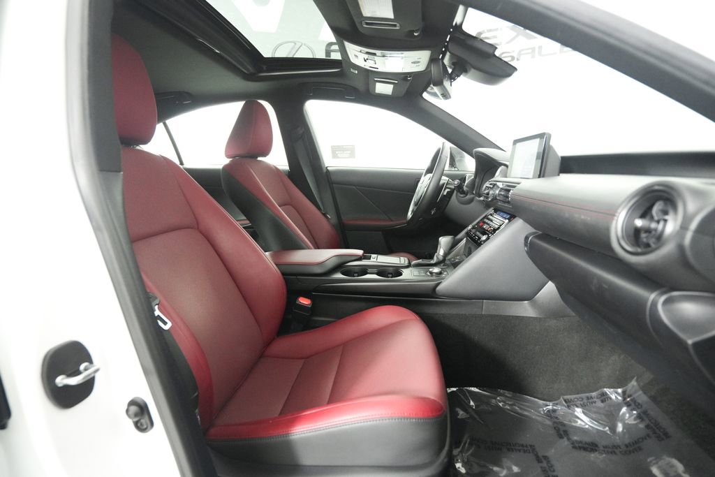 Certified 2023 Lexus IS 300 w/ Comfort Package image 19