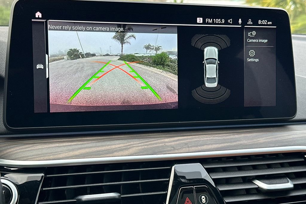 Used 2023 BMW 530e w/ Convenience Package image 21