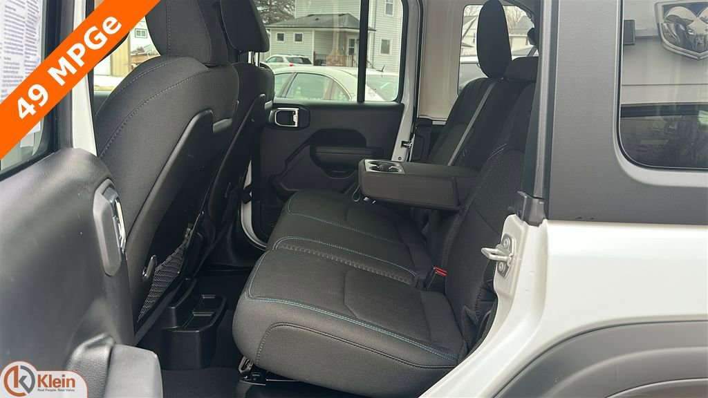 Used 2025 Jeep Wrangler Unlimited Rubicon 4xe w/ Convenience Group image 27