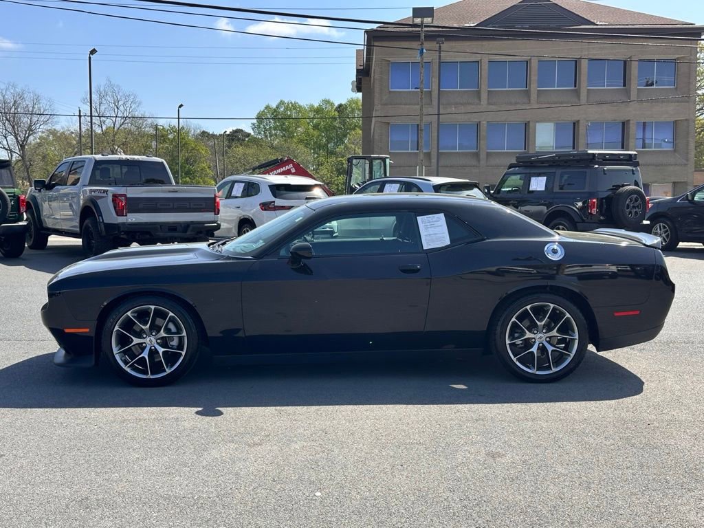 Used 2022 Dodge Challenger GT image 3