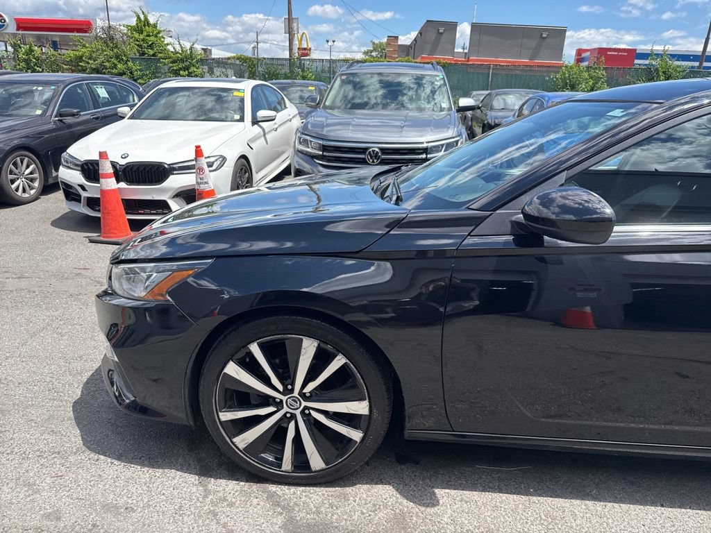 Used 2020 Nissan Altima 2.5 SR FWD image 8