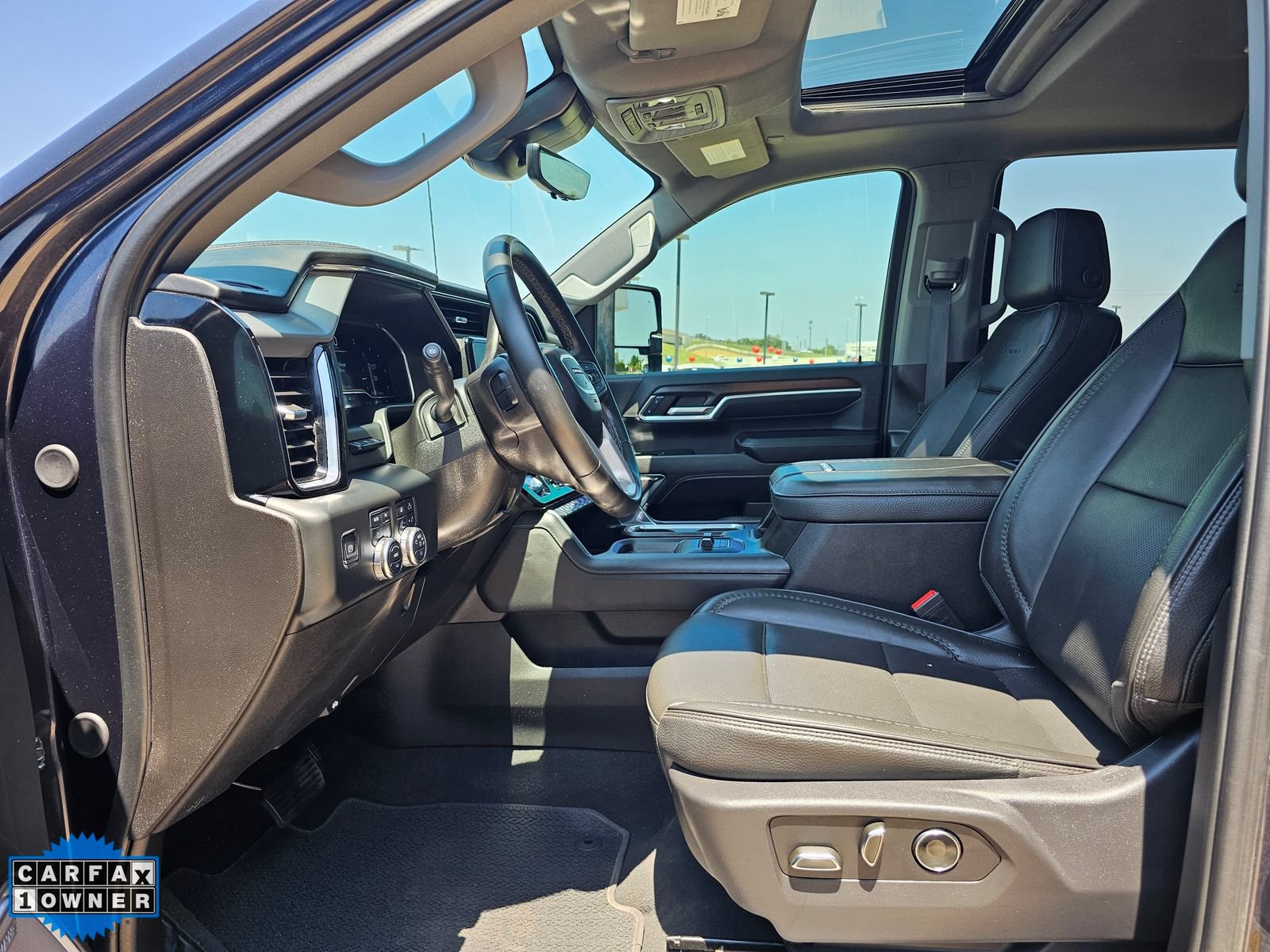 Used 2024 GMC Sierra 2500 Denali w/ Denali Reserve Package AWD/4WD image 16