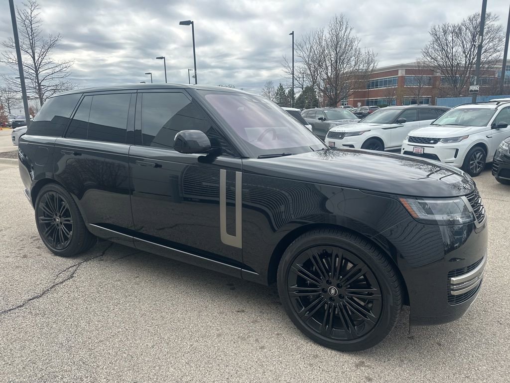 Used 2023 Land Rover Range Rover SE video 3