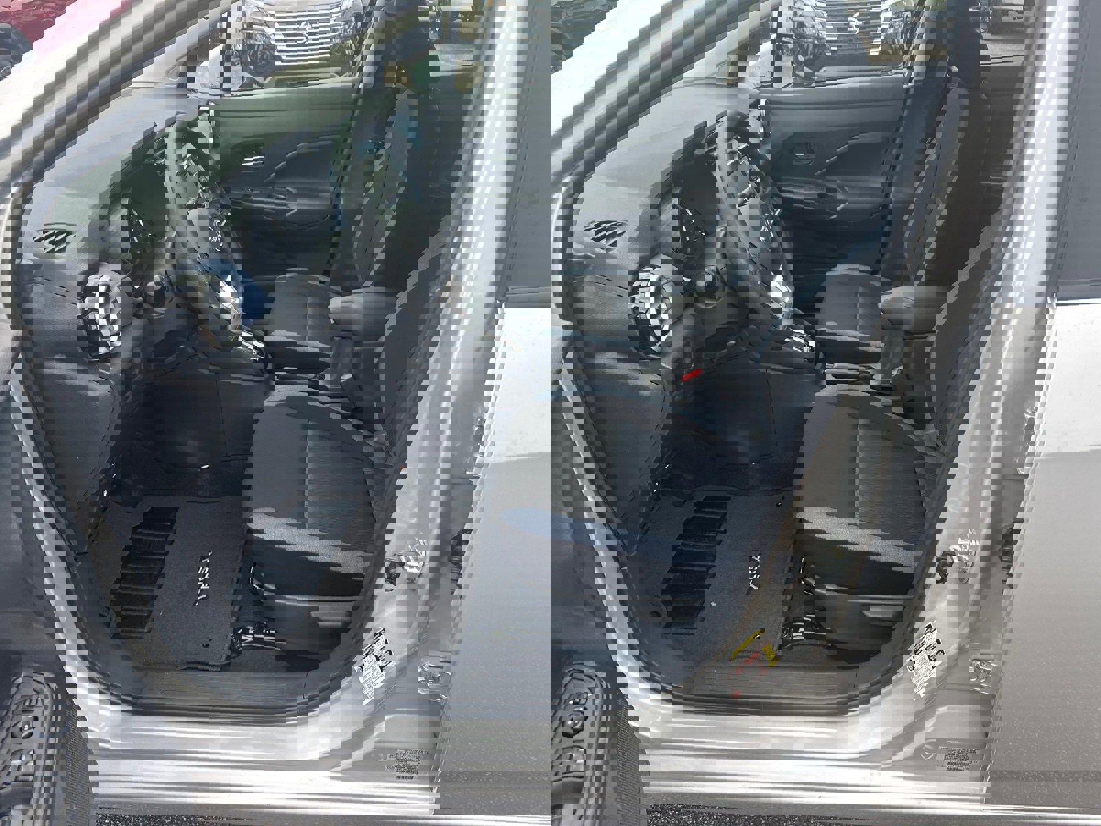 New 2025 Nissan Versa SV w/ Trunk Package image 9