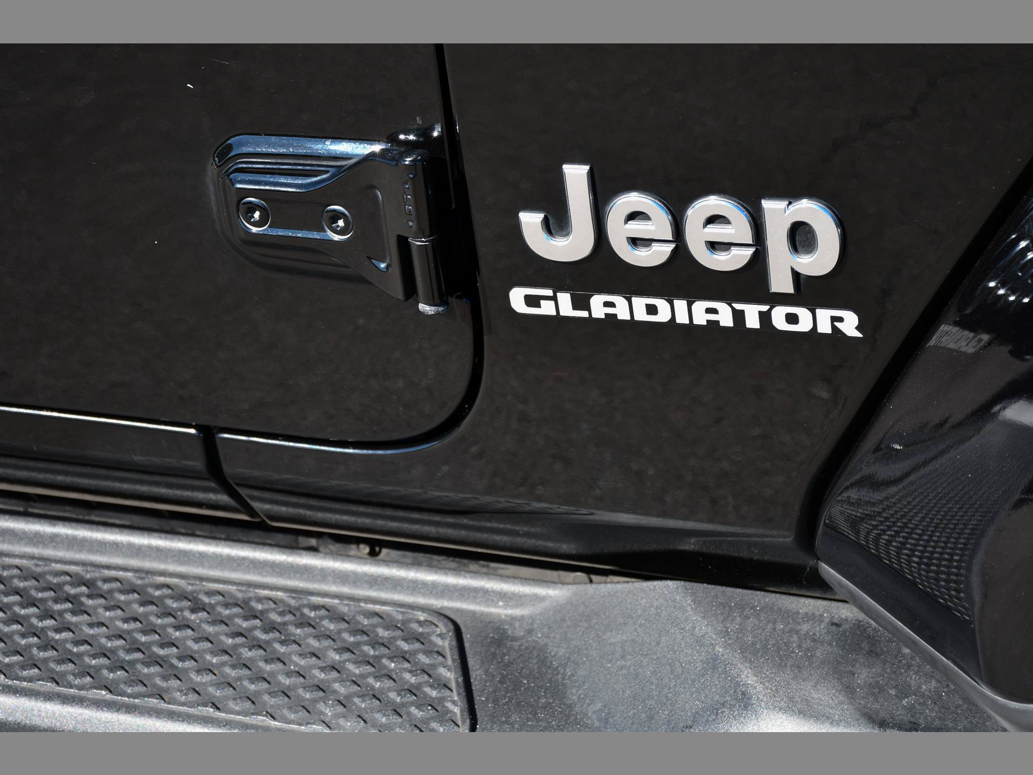 Used 2021 Jeep Gladiator Overland w/ Popular Equipment Package AWD/4WD image 32