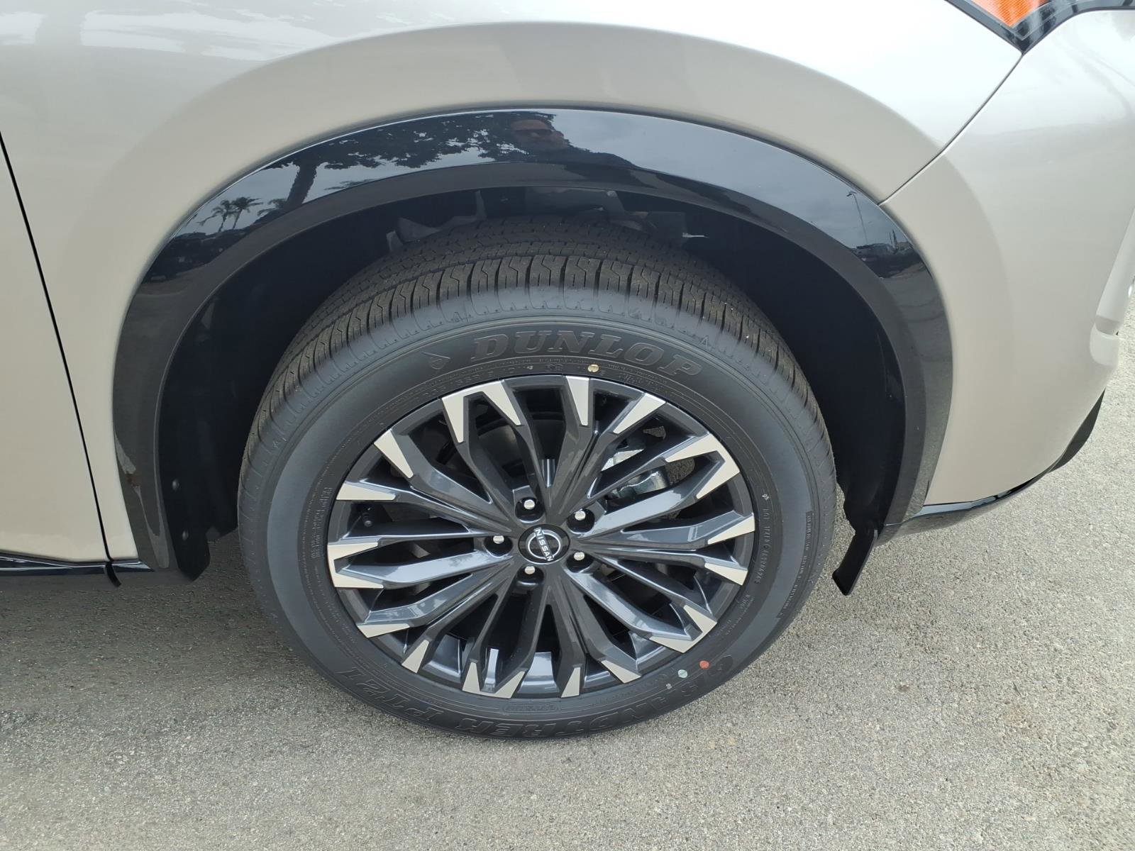 New 2026 Nissan Rogue Platinum image 5