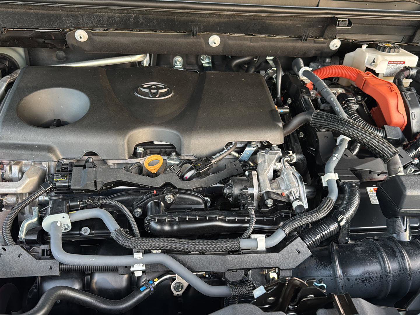 Certified 2021 Toyota RAV4 XLE w/ Convenience Package image 29