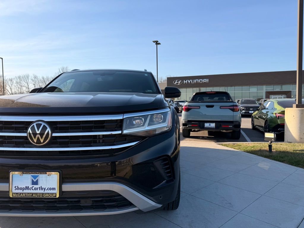 Used 2022 Volkswagen Atlas Cross Sport SE image 9