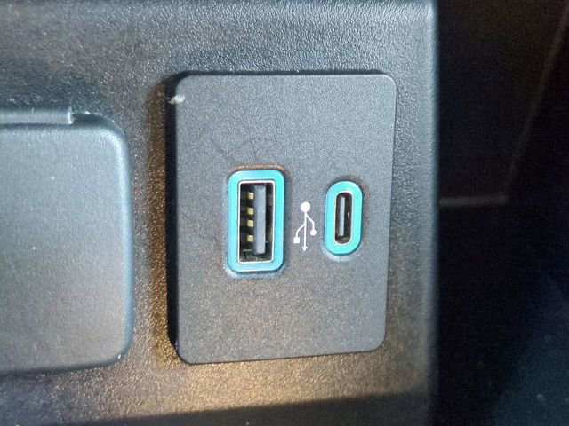 Certified 2020 Ford Explorer XLT w/ Equipment Group 202A image 25