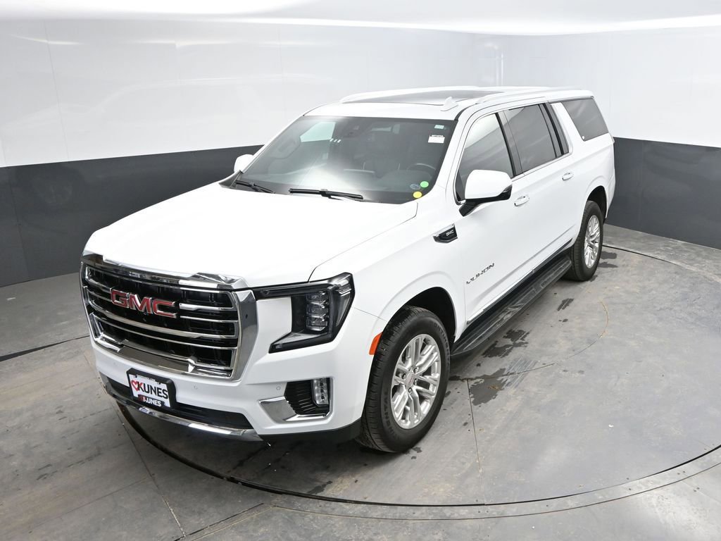 Used 2023 GMC Yukon XL SLT w/ SLT Luxury Package AWD/4WD image 25
