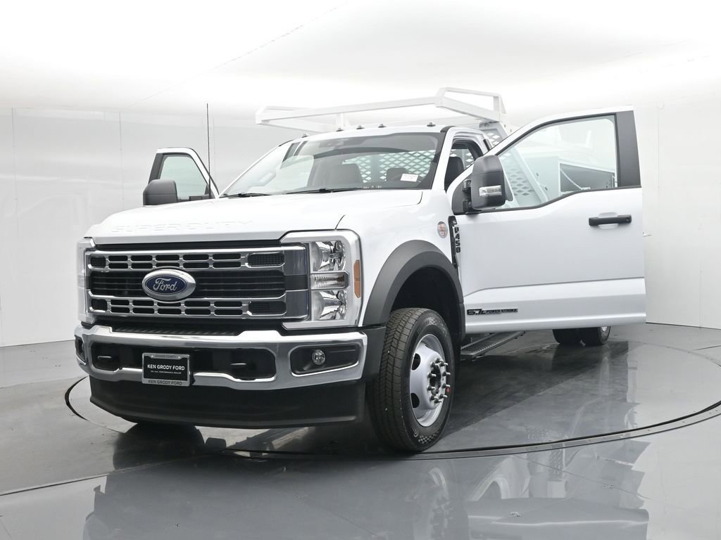 New 2025 Ford F450 XL w/ XL Chrome Package image 35