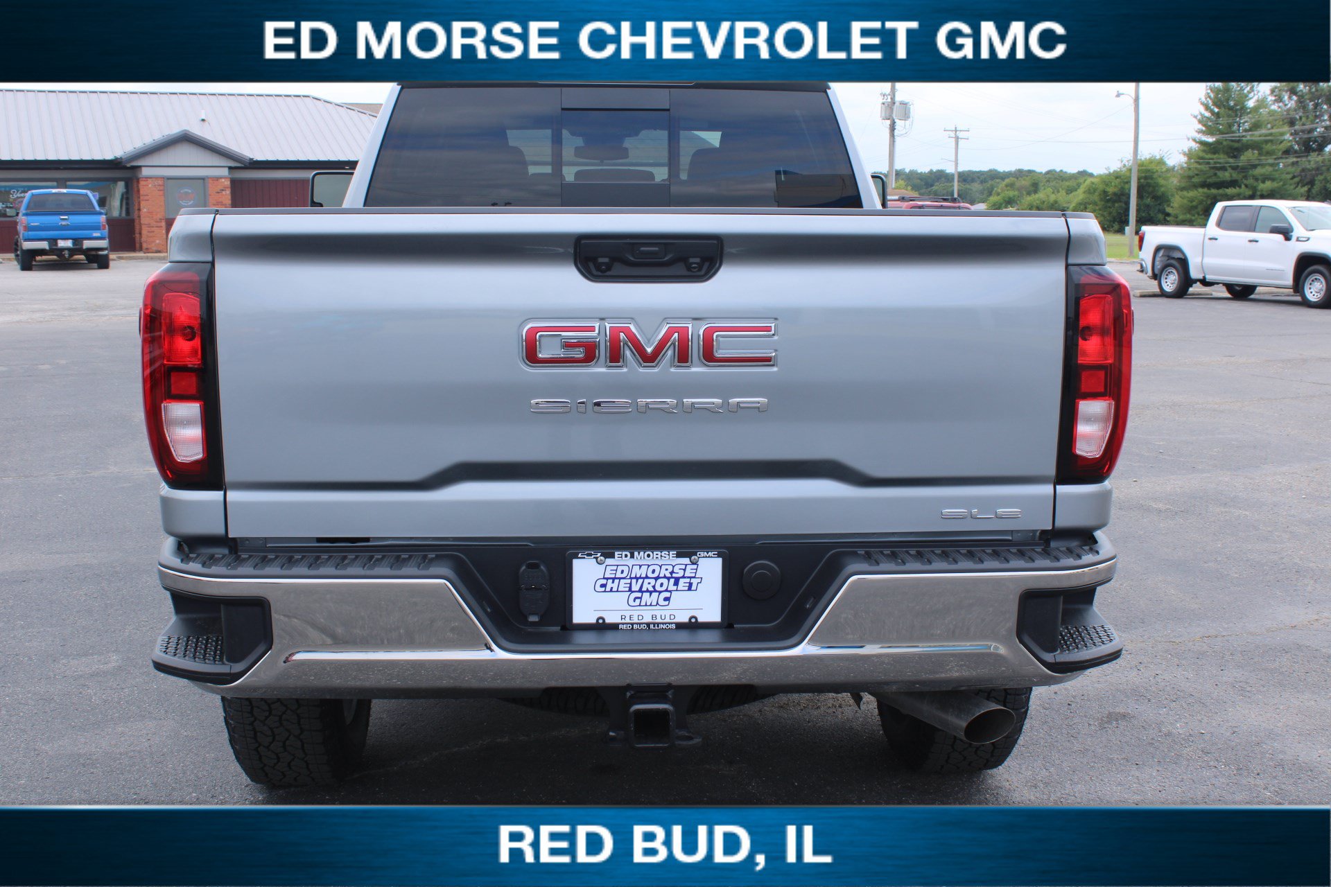 New 2026 GMC Sierra 2500 SLE w/ Preferred Package AWD/4WD image 19