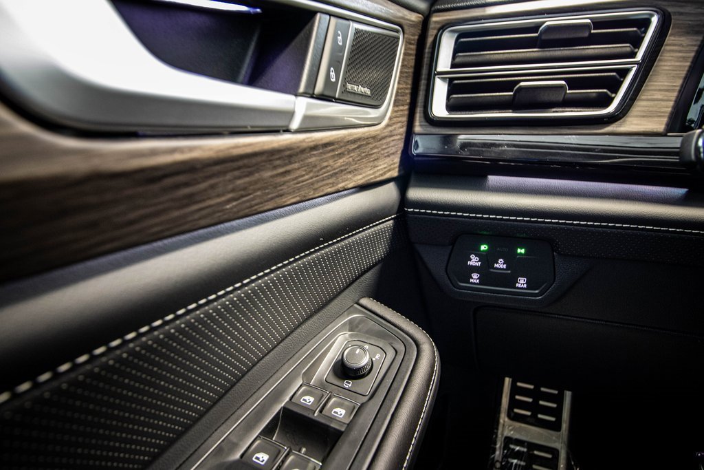 New 2026 Volkswagen Atlas SEL Premium R-Line image 32