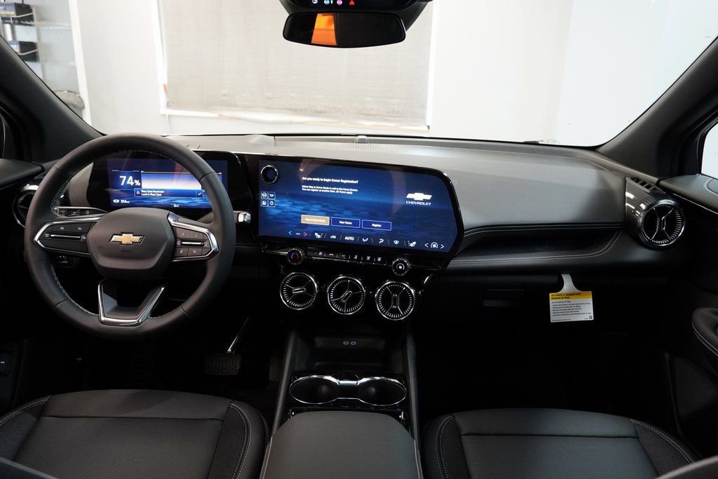 New 2025 Chevrolet Blazer EV LT AWD/4WD image 11