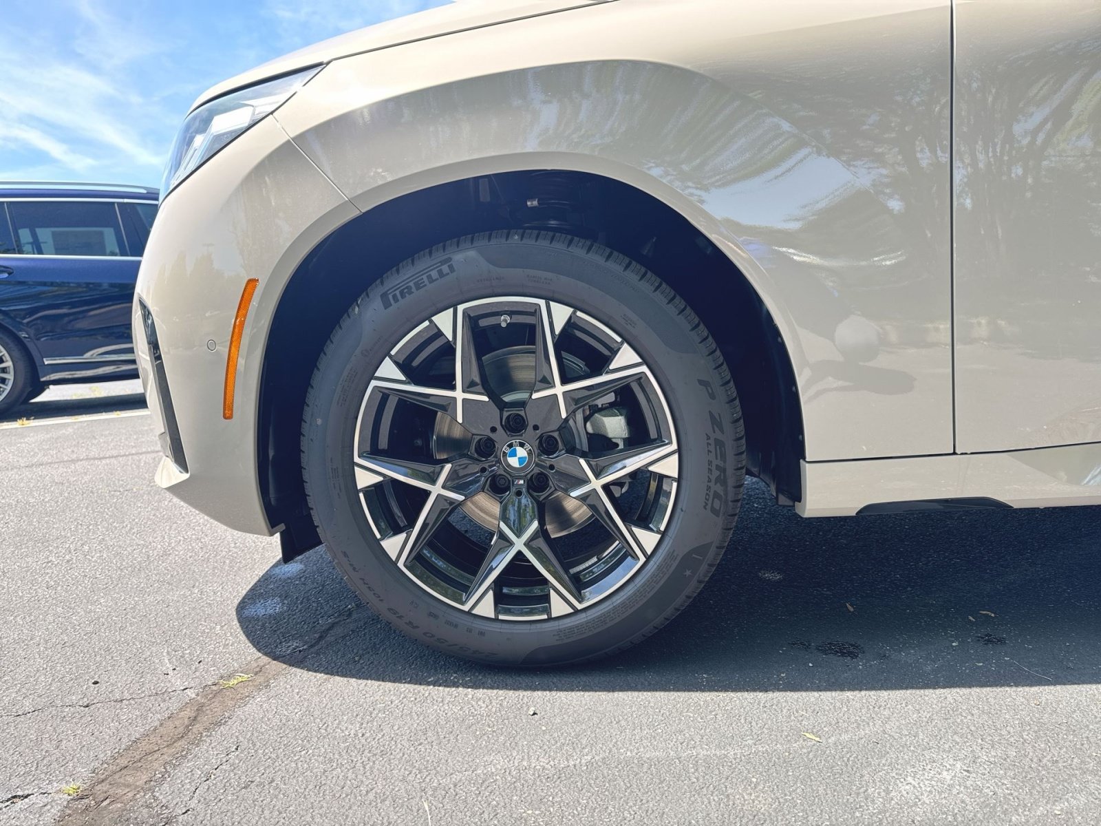 New 2026 BMW X3 xDrive30i w/ Premium Package AWD/4WD image 7
