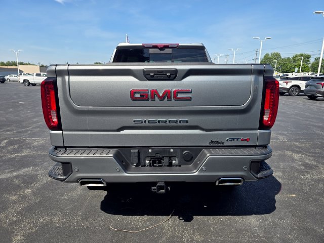 Used 2024 GMC Sierra 1500 AT4 w/ Technology Package AWD/4WD image 4