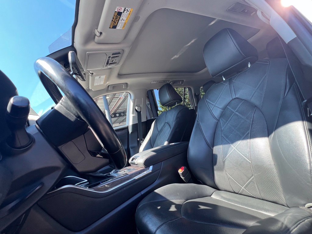 Used 2021 Toyota Highlander Platinum AWD/4WD image 19