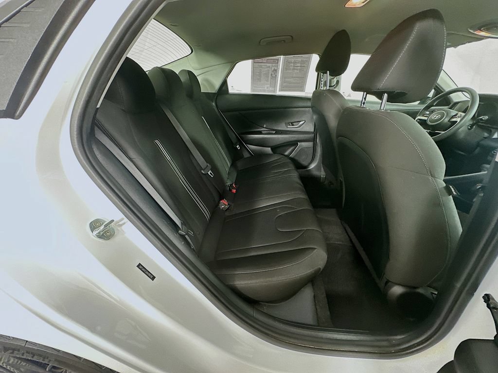 Used 2022 Hyundai Elantra SEL w/ Cargo Package FWD image 31