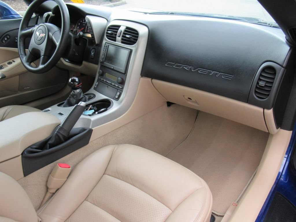Used 2005 Chevrolet Corvette Convertible w/ Preferred Equipment Group RWD image 12
