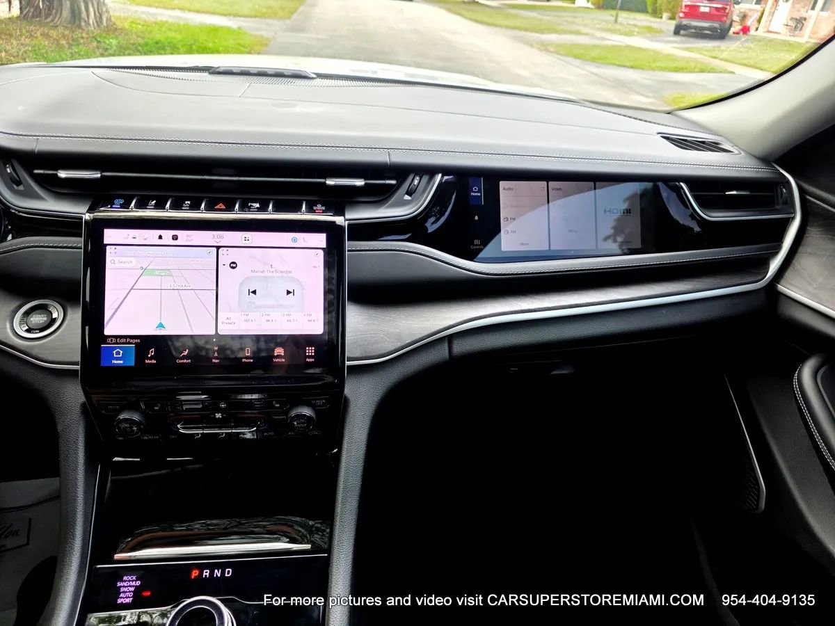 Used 2022 Jeep Grand Cherokee Limited 4xe image 54