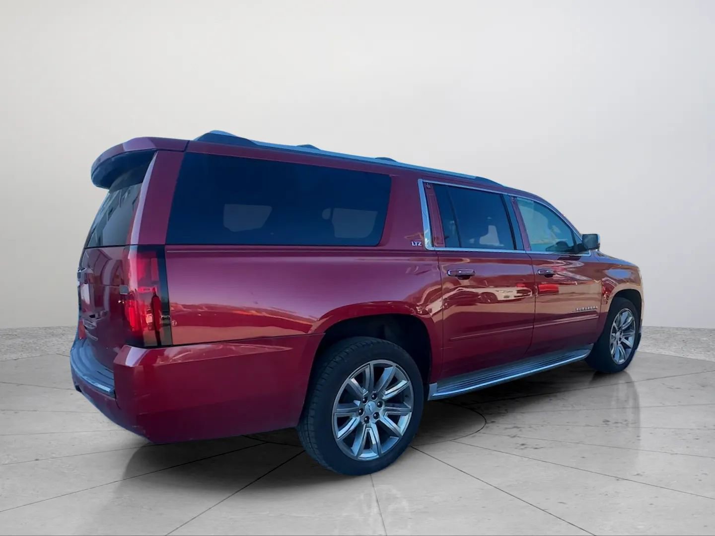 Used 2015 Chevrolet Suburban LTZ w/ Max Trailering Package image 5