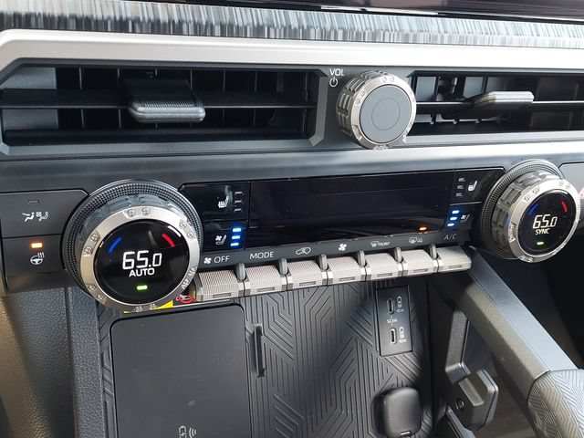 Used 2026 Toyota 4Runner Platinum AWD/4WD image 48