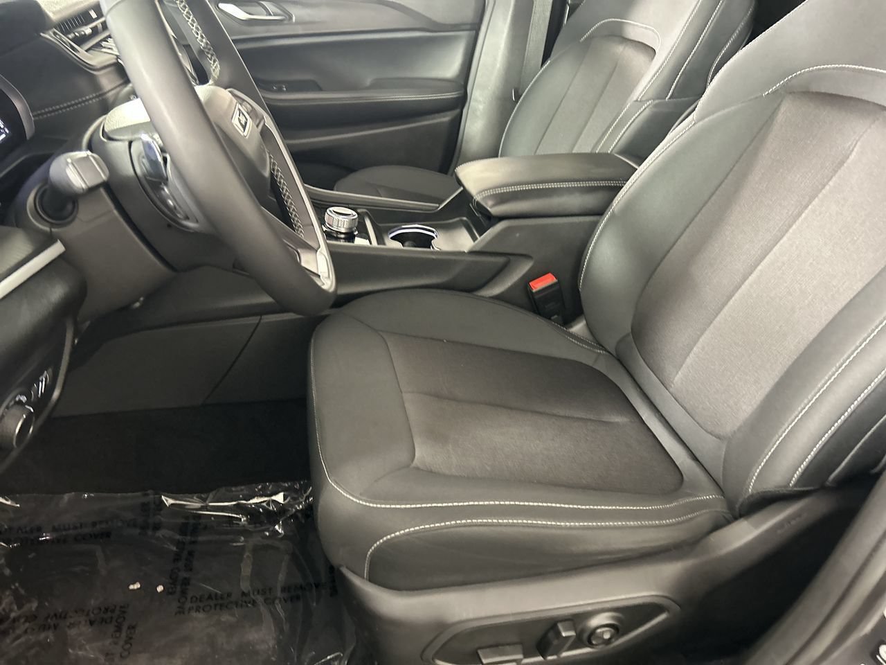 Used 2023 Jeep Grand Cherokee Laredo X RWD image 21