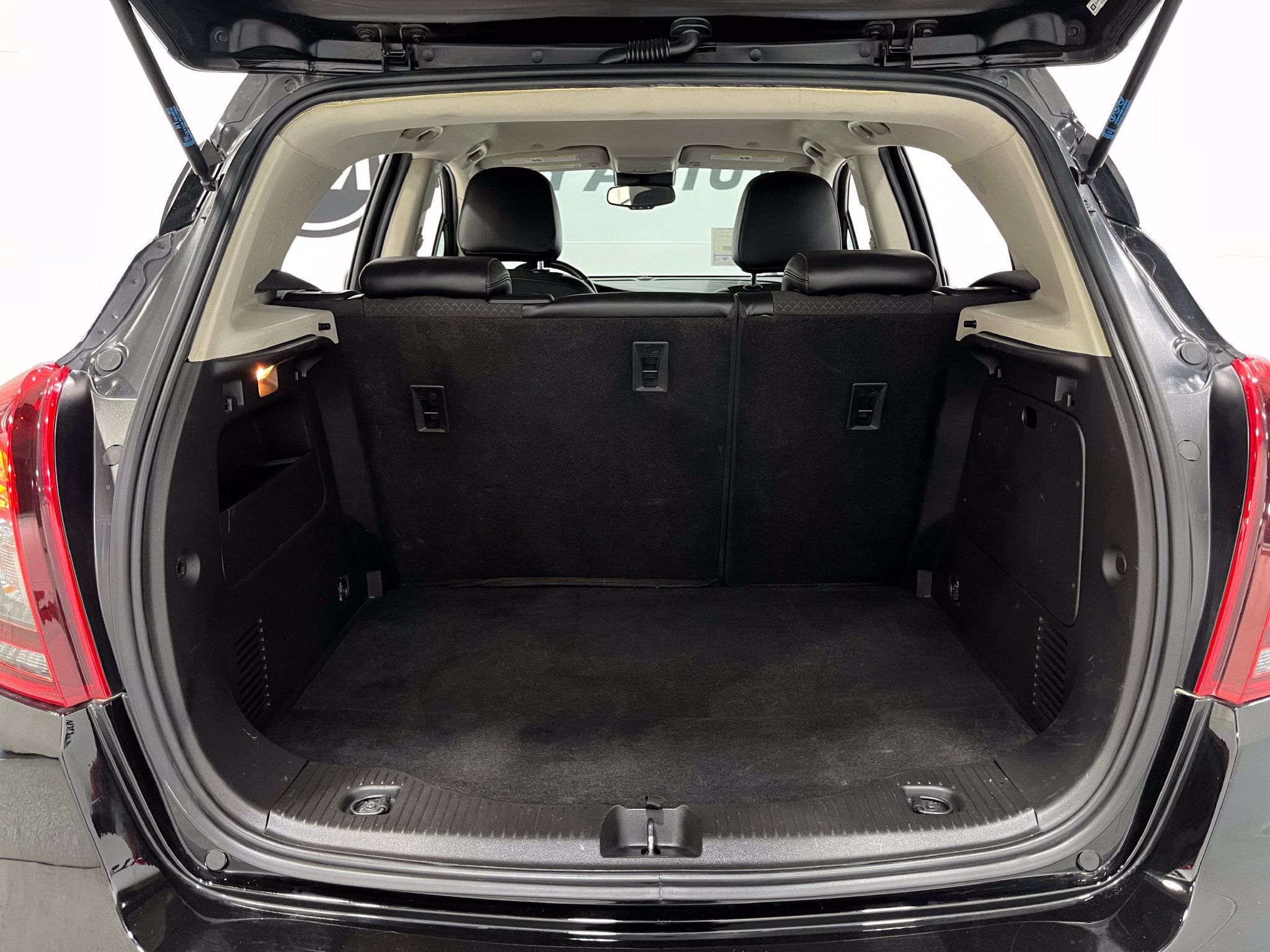 Used 2019 Buick Encore Preferred FWD image 24