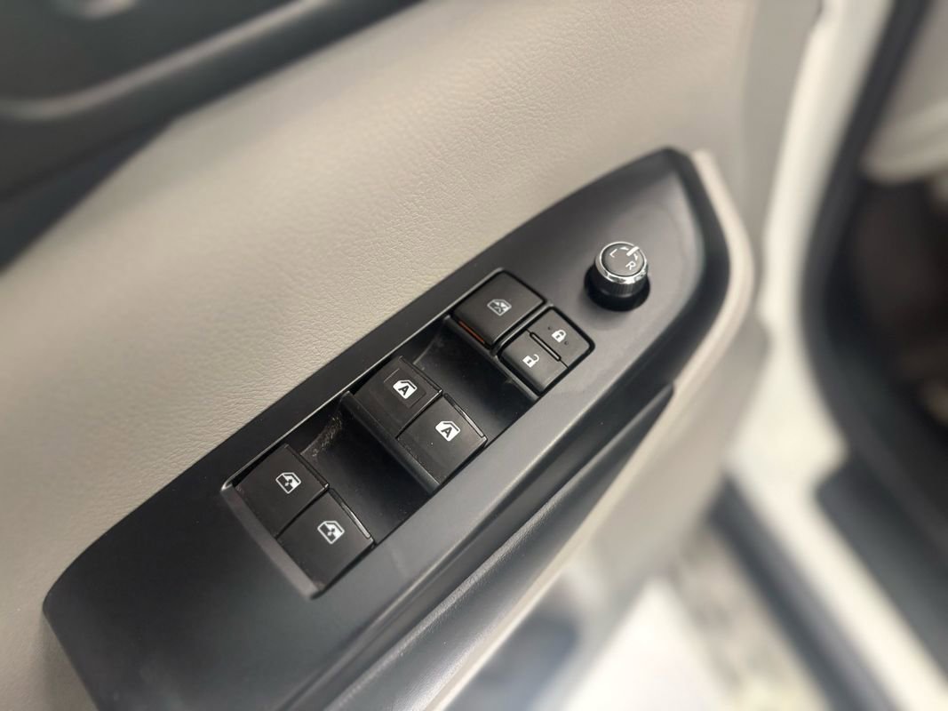 Used 2018 Toyota Highlander XLE w/ Protection Package #3 AWD/4WD image 26
