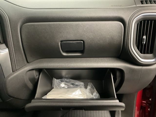 Certified 2021 Chevrolet Silverado 1500 RST AWD/4WD image 29