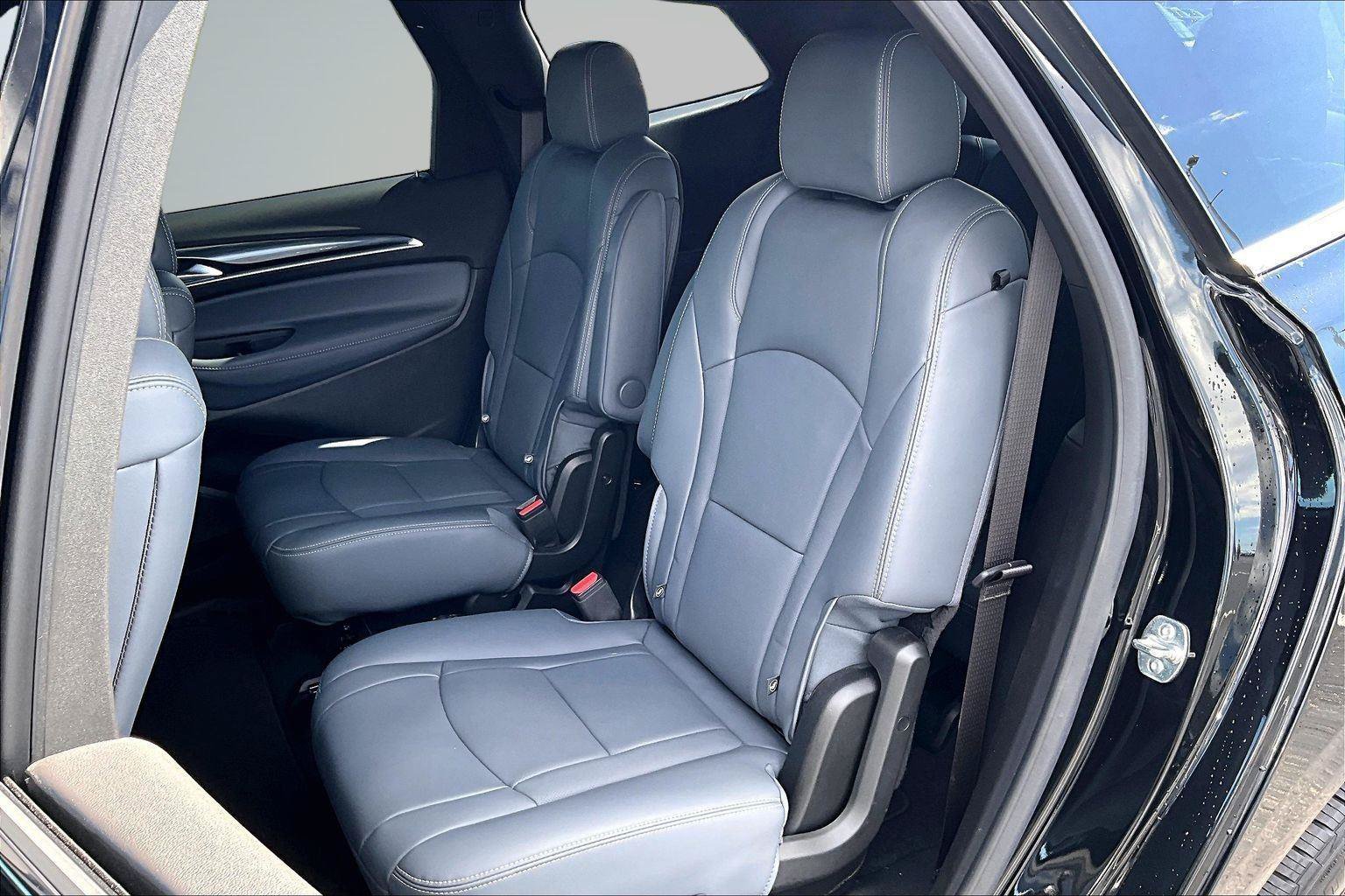 Used 2024 Buick Enclave Premium w/ Experience Buick Package AWD/4WD image 27