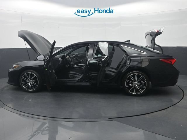 Used 2020 Toyota Avalon XSE w/ All Weather Liner Package FWD image 38